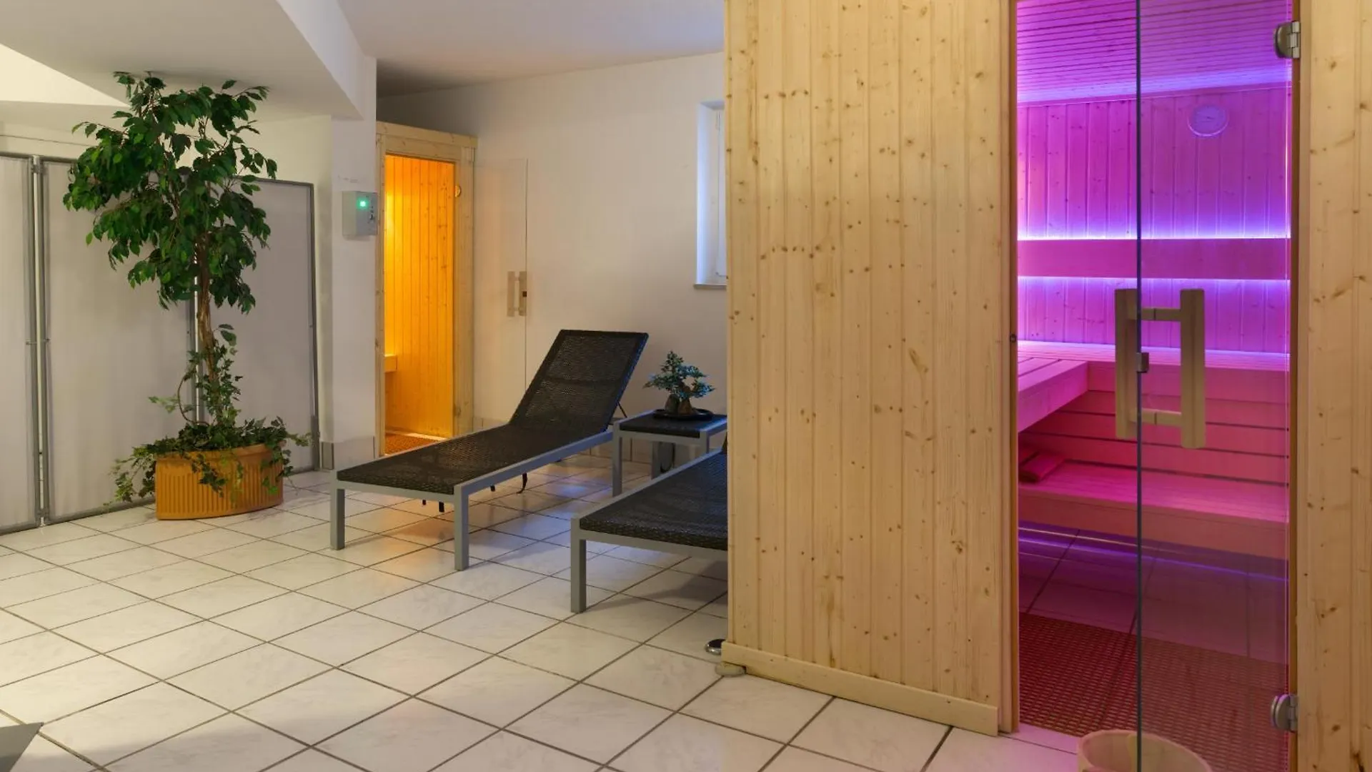 Alpenglueck -220- Apartment Mittenwald Germany